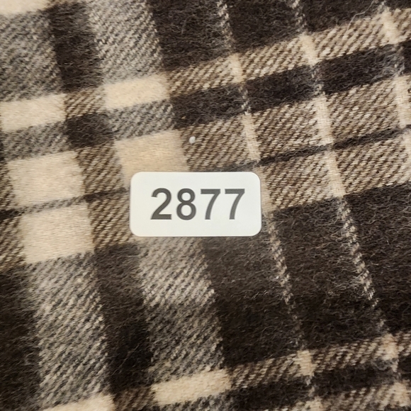 AMICALE  Plaid 100% Merino wool unisex scarf - Picture 6 of 6